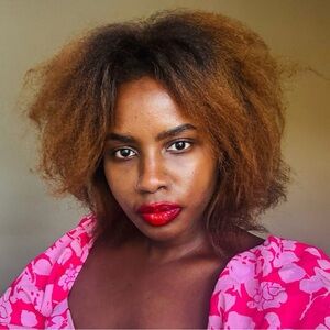 Meet your Posher, Neema